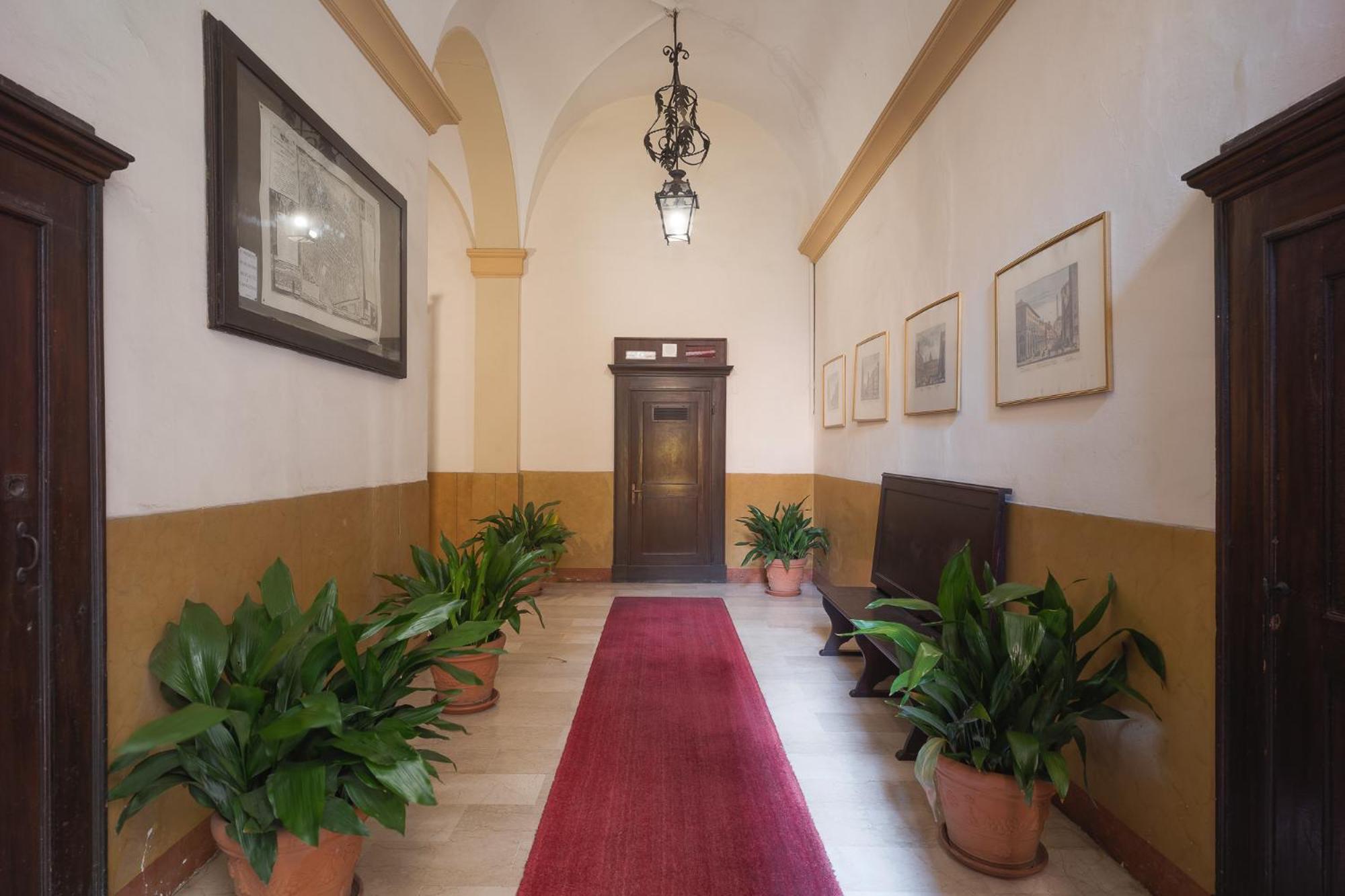 Lussuoso Appartamento Nel Cuore Del Centro Storico Болонья Экстерьер фото